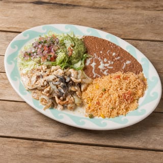 Arroz con Pollo
