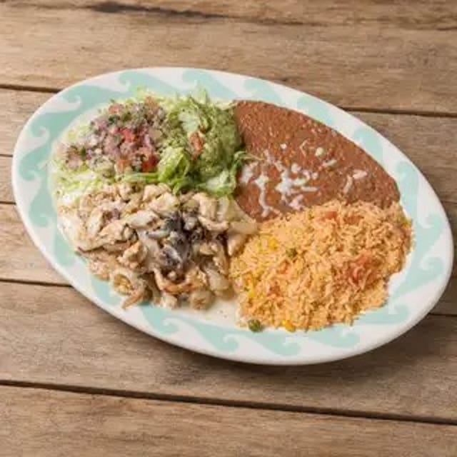 Arroz con Pollo.