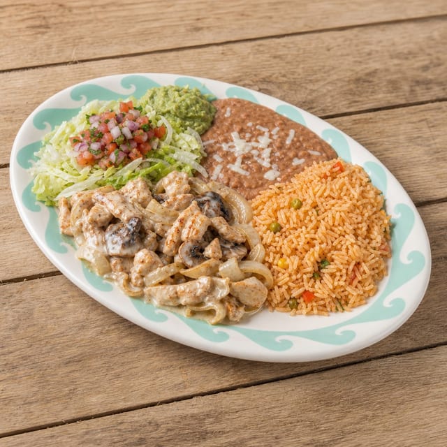 Arroz con Pollo.