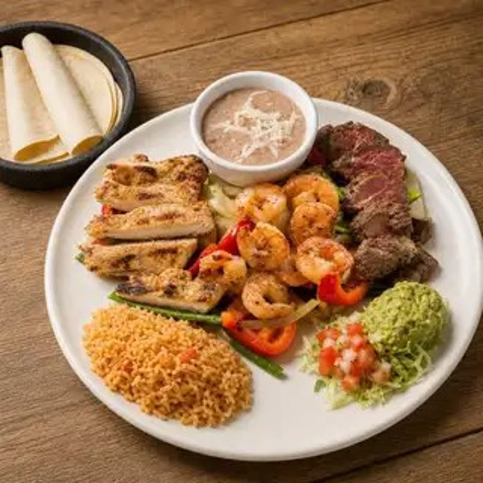 Parrillada Mexicana Combo.