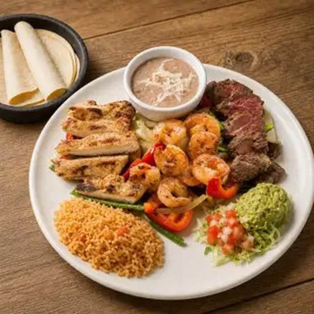 Parrillada Mexicana Combo.